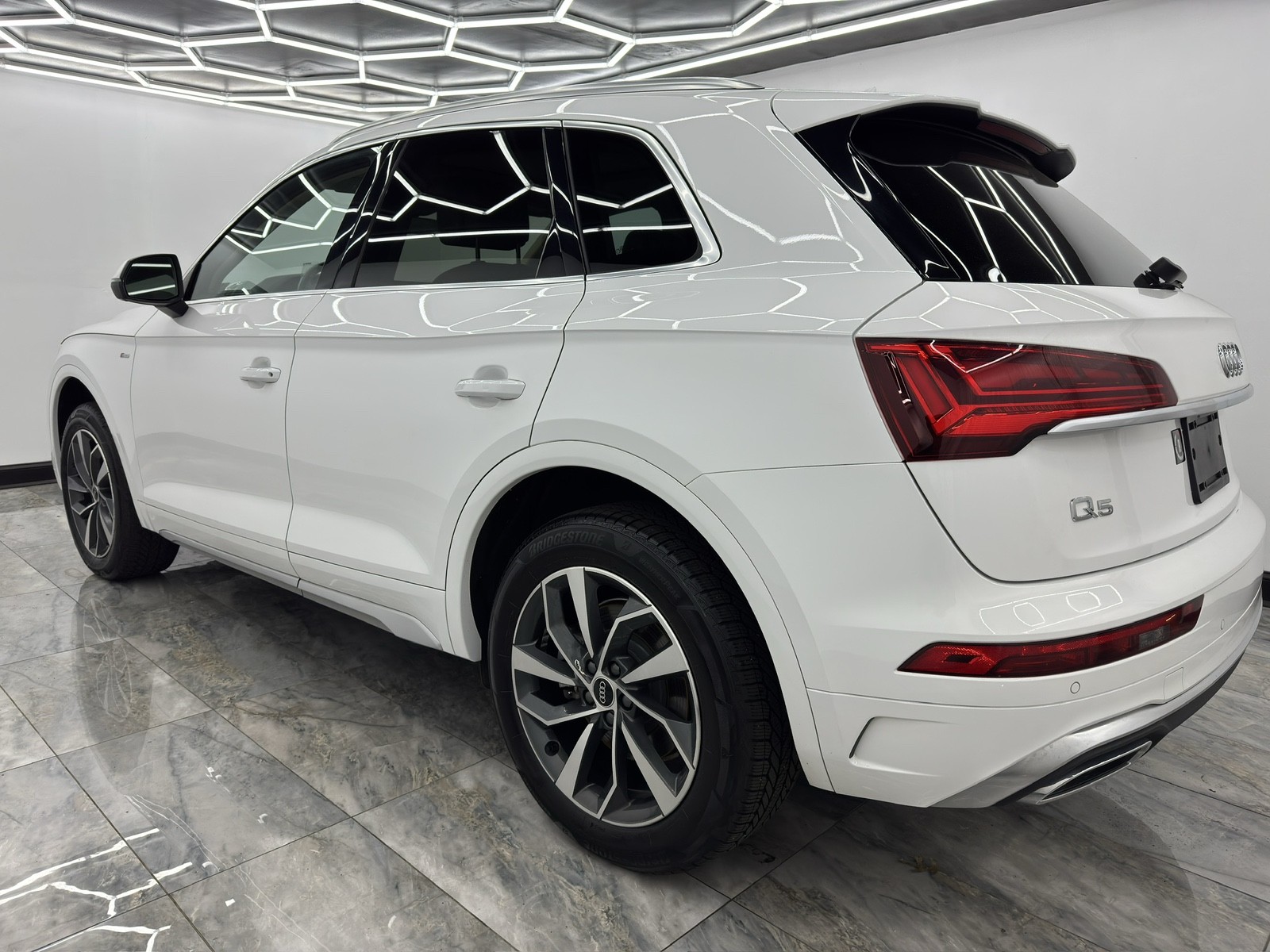 2023 Audi Q5 S line Premium Plus photo 4