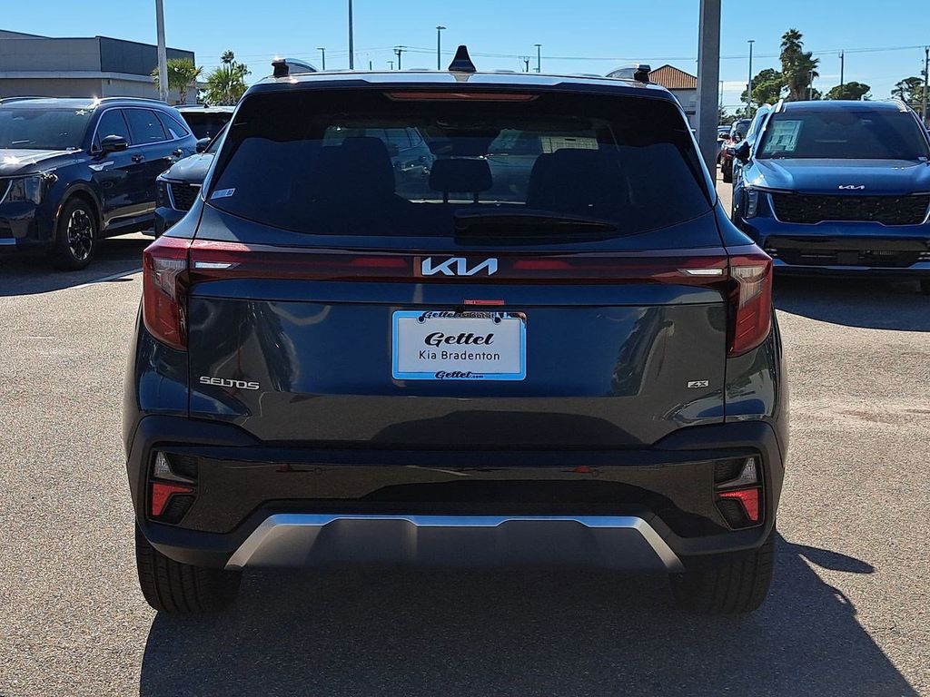 2026 Kia Seltos SX photo 6