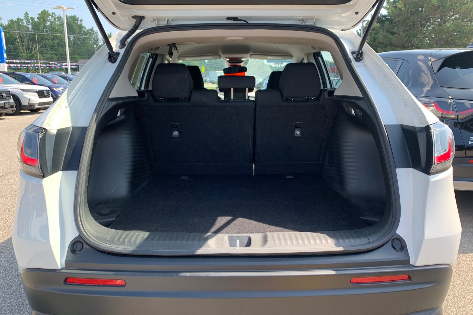 2024 Honda HR-V LX photo 10