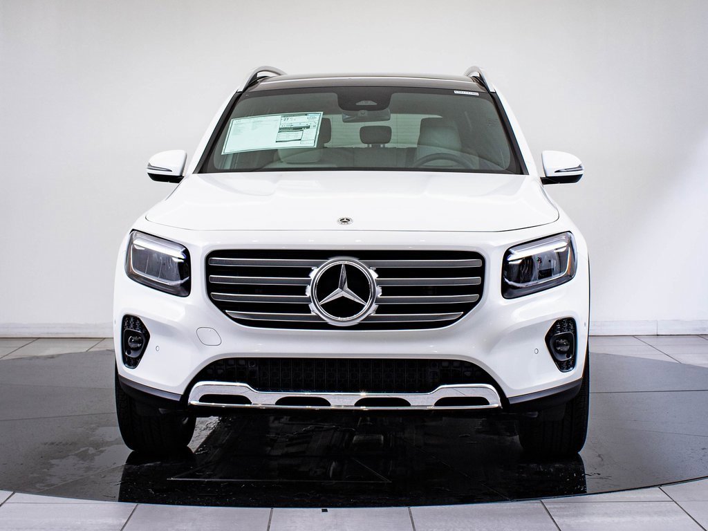 2026 Mercedes Benz GLB 250 4MATIC photo 2