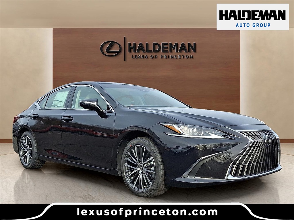 2025 Lexus ES 350's photo