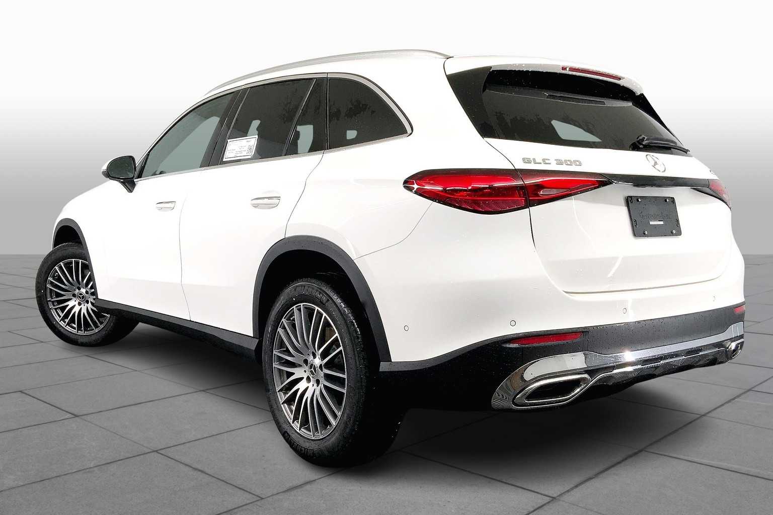 2025 Mercedes Benz GLC 300 4MATIC photo 4