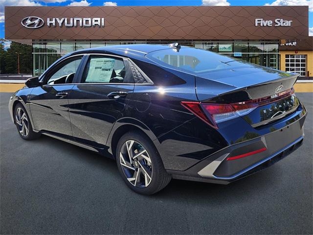 2025 Hyundai Elantra SEL Sport photo 5