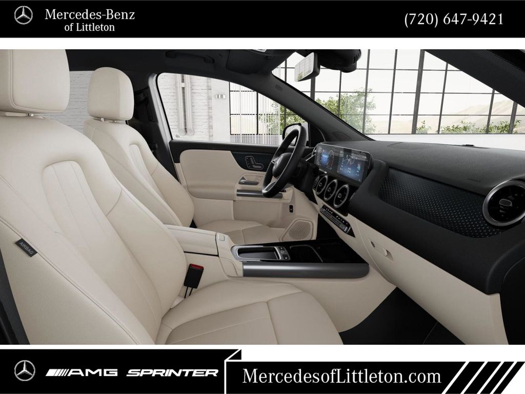 2025 Mercedes Benz GLA 250 4MATIC photo 4