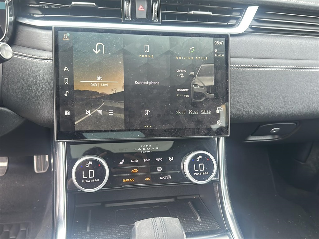 2024 Jaguar XF P300 R-Dynamic SE photo 30