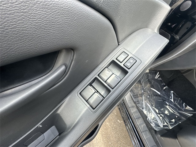 2025 Nissan Frontier S photo 13