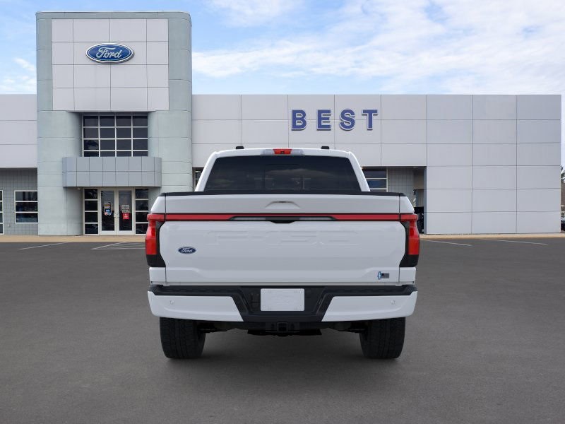 2025 Ford F-150 Lightning Lariat photo 4