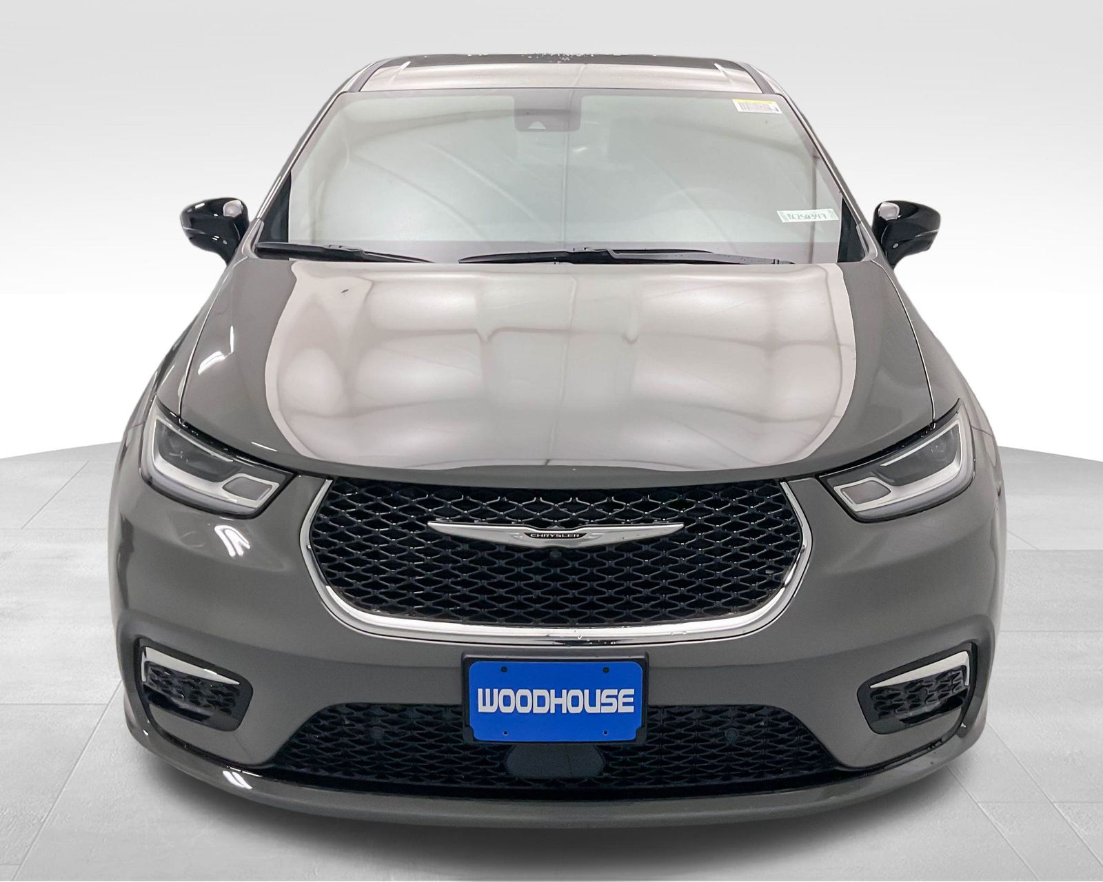 2025 Chrysler Pacifica photo 2