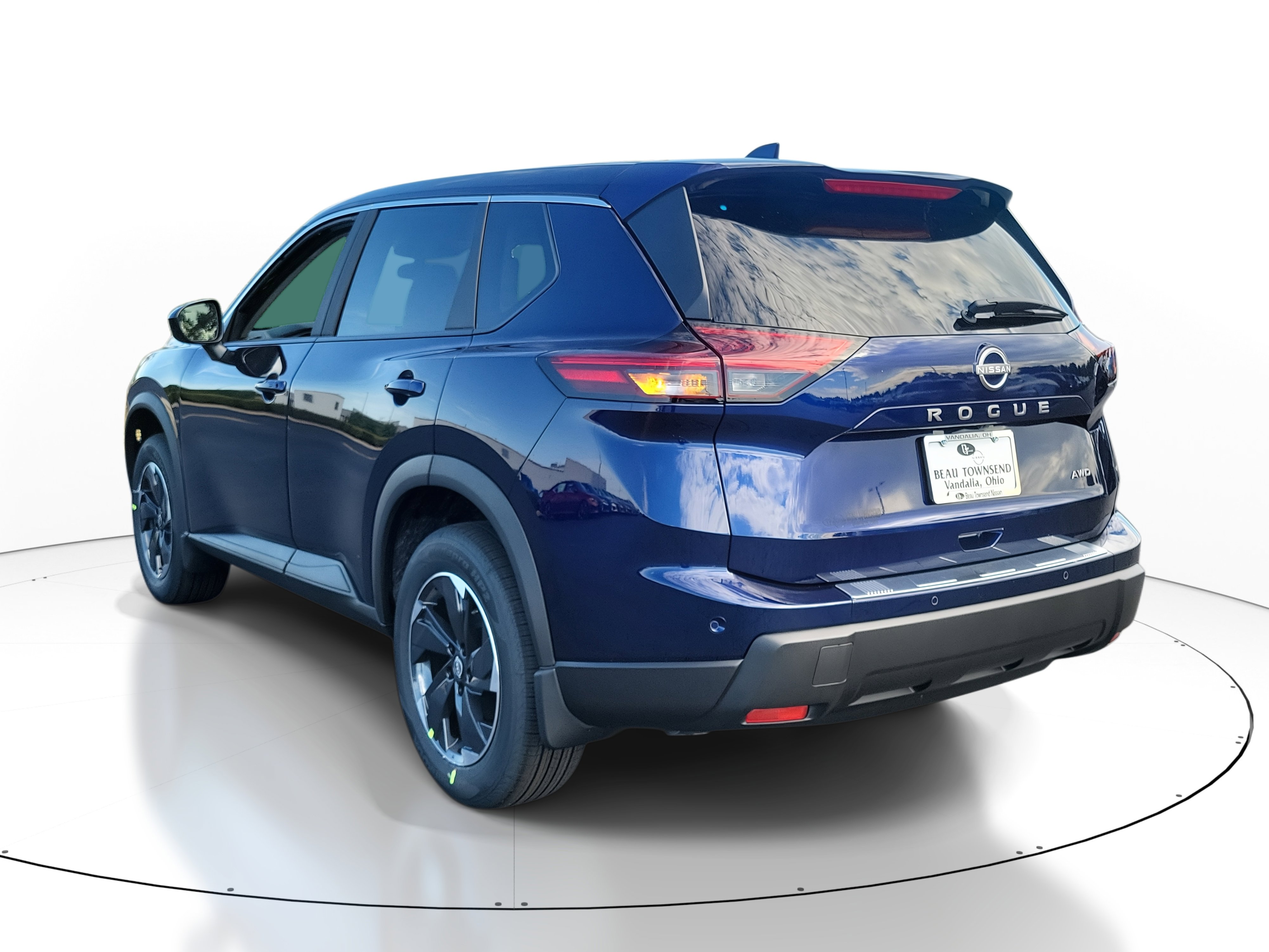 2026 Nissan Rogue SV photo 3