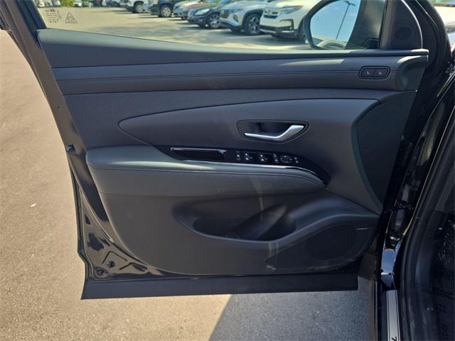 2025 Hyundai Tucson Hybrid Limited photo 12