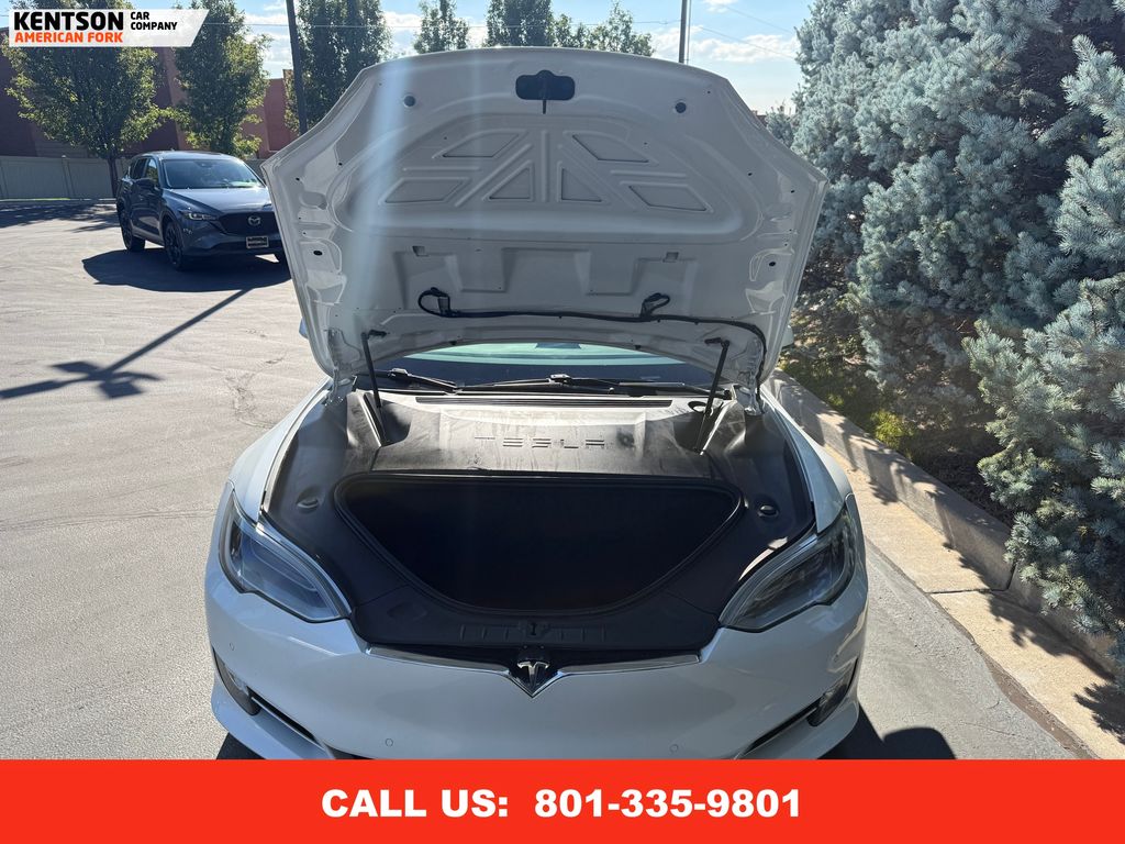 2020 Tesla Model S Performance photo 25