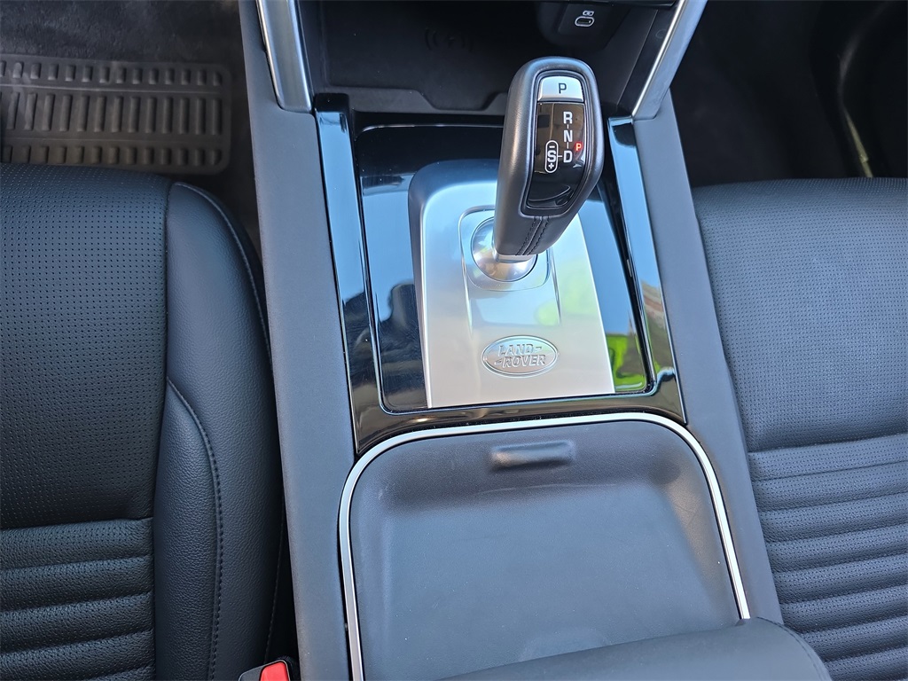 2023 Land Rover Discovery Sport S photo 25