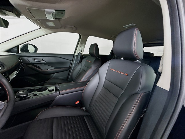 2026 Nissan Rogue SV photo 4