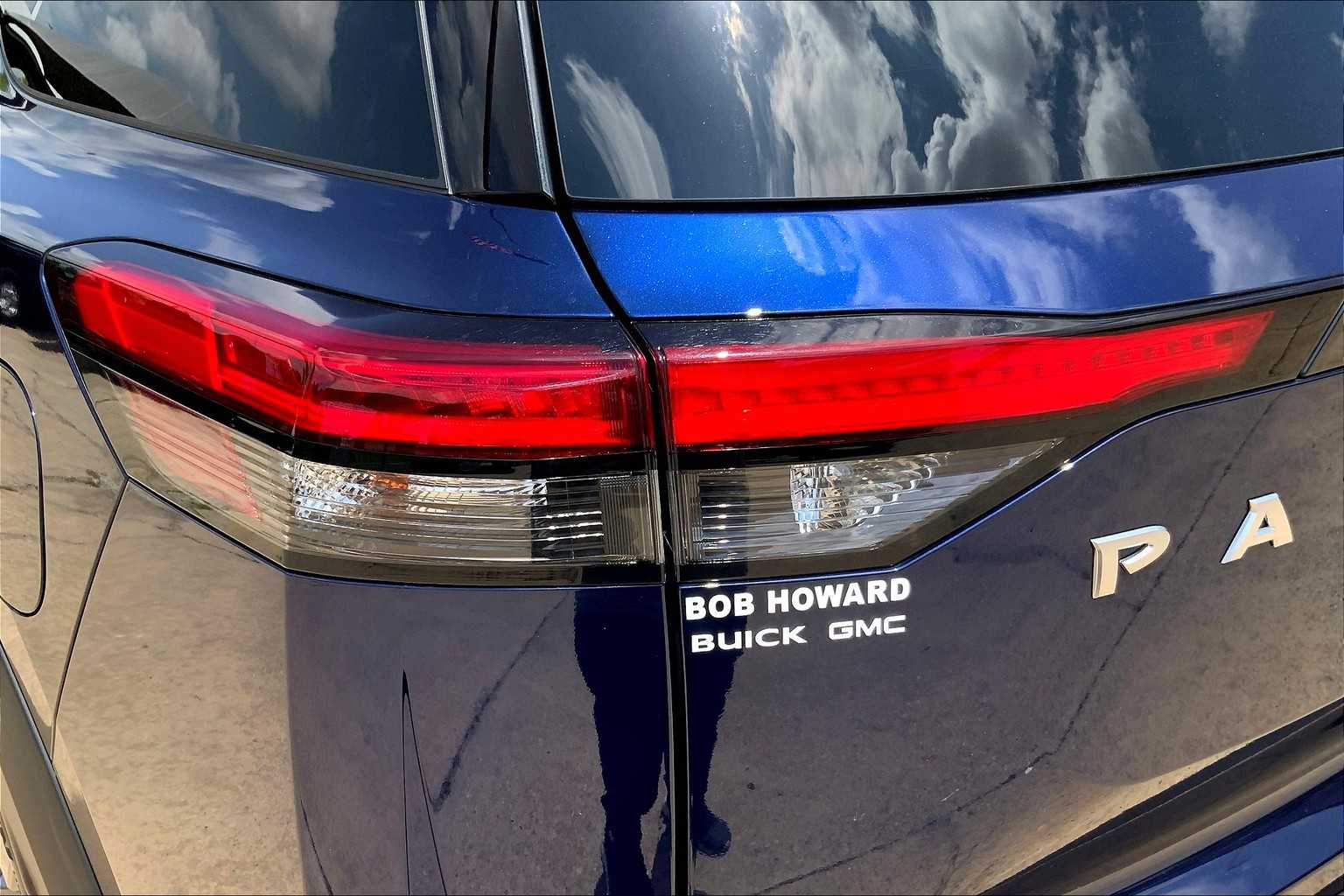 2025 Nissan Pathfinder SV photo 25