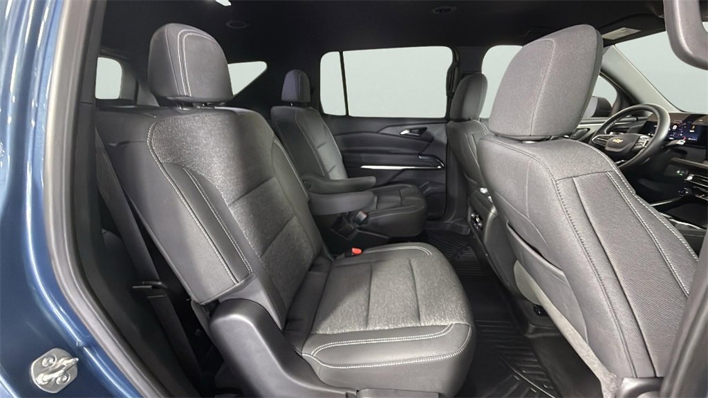 2025 Chevrolet Traverse photo 27