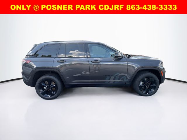 2025 Jeep Grand Cherokee Limited photo 2