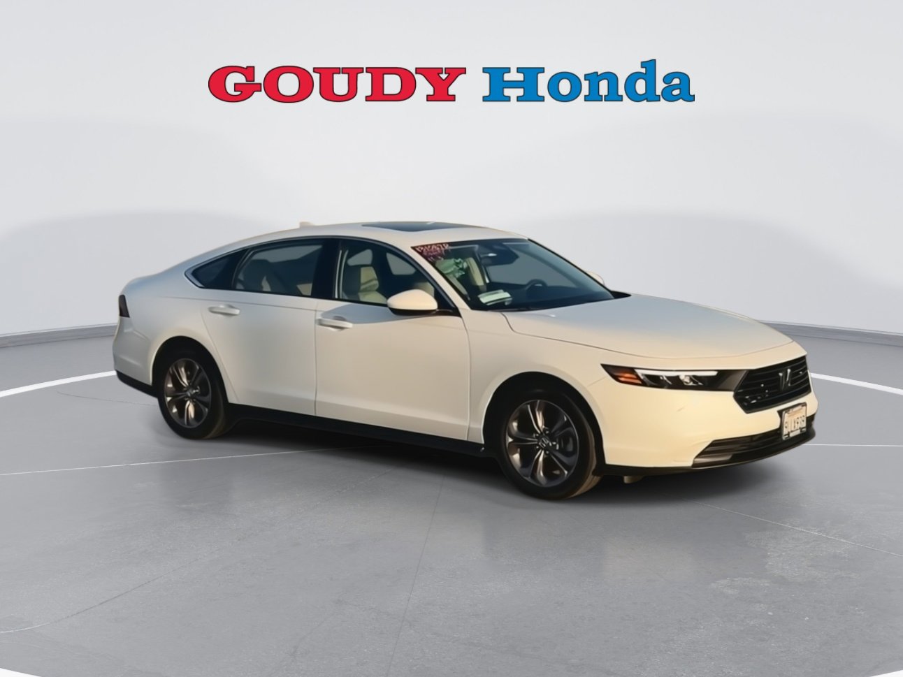 Used 2024 Honda Accord EX with VIN 1HGCY1F31RA043932 for sale in Kansas City