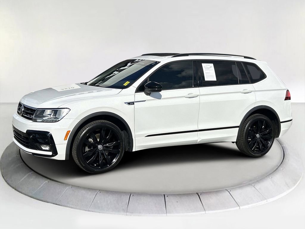 2021 Volkswagen Tiguan SE R-LINE BLACK's photo