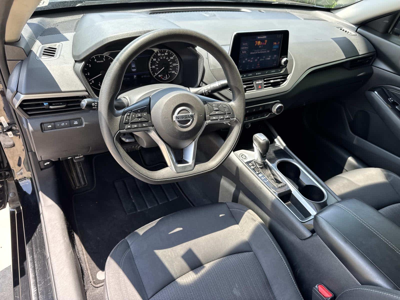 2021 Nissan Altima 2.5 SV photo 35