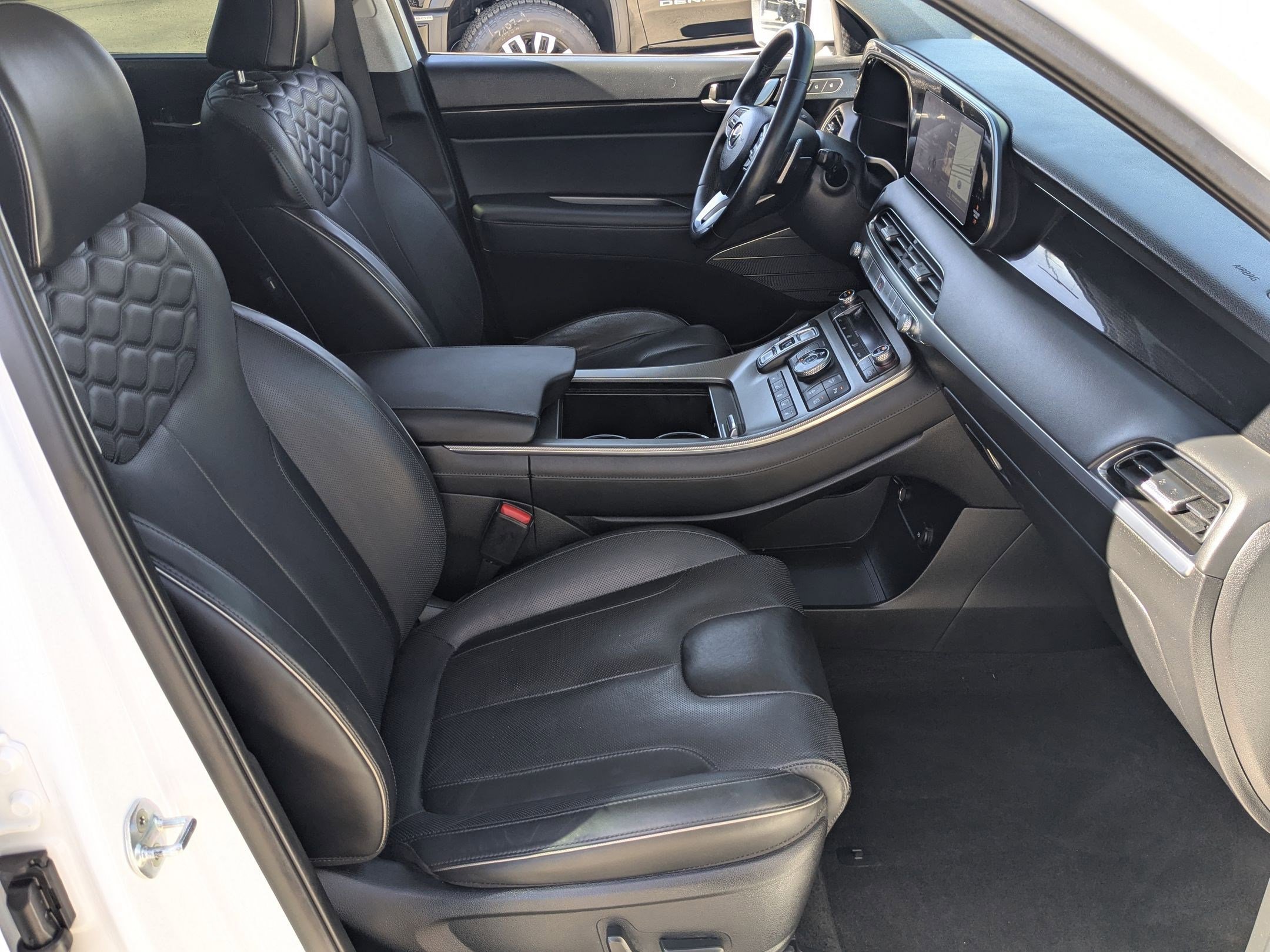 2022 Hyundai Palisade Limited photo 24