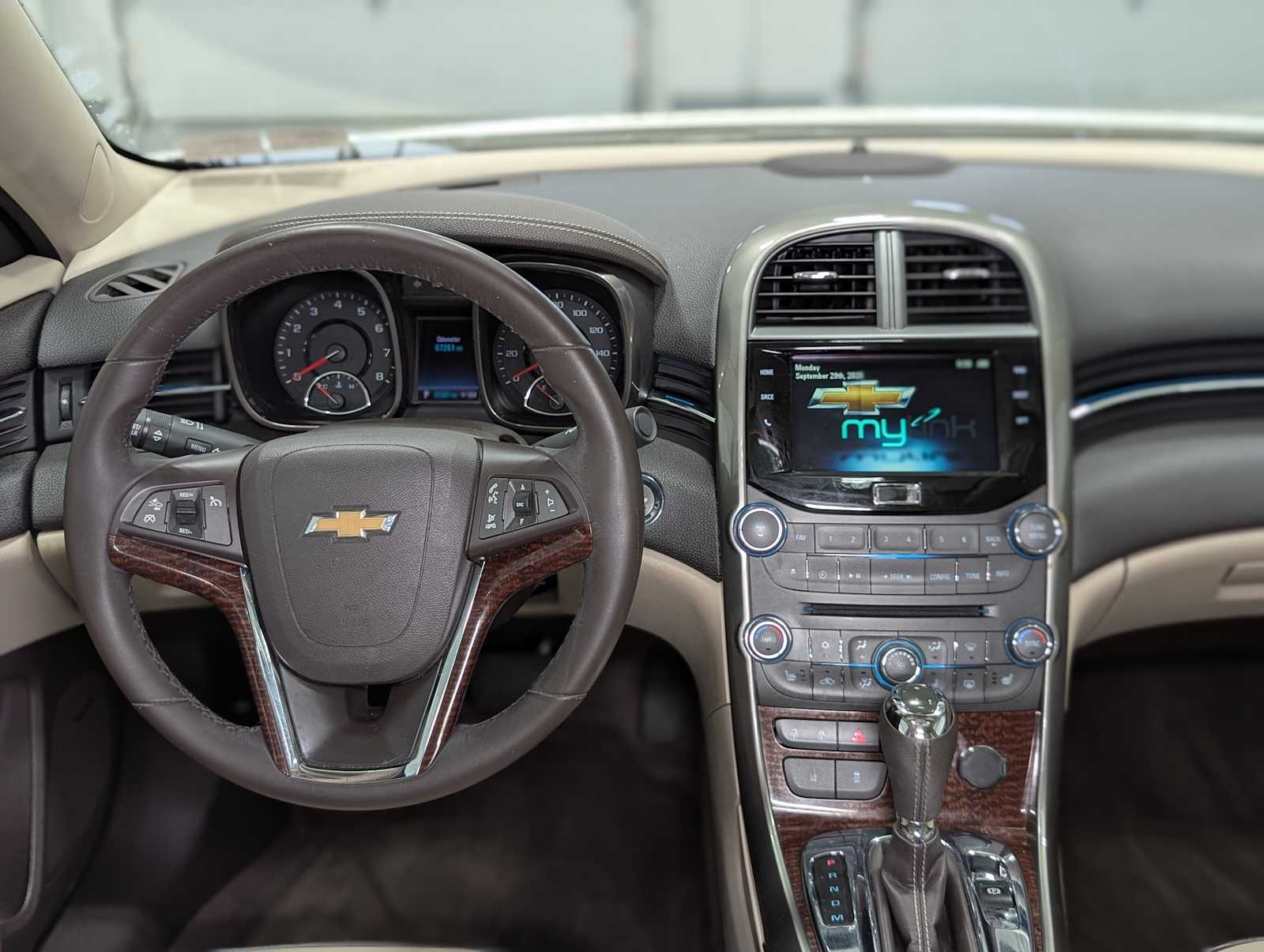 2013 Chevrolet Malibu LTZ photo 4