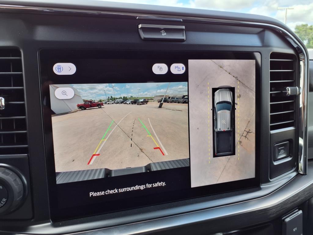 2025 Ford F-250 Lariat photo 28