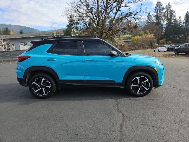 2021 Chevrolet Trailblazer RS photo 2