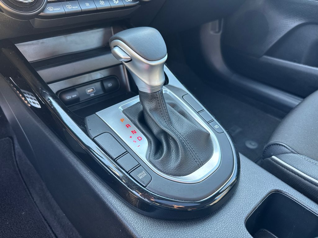 2024 Kia Forte GT-Line photo 29