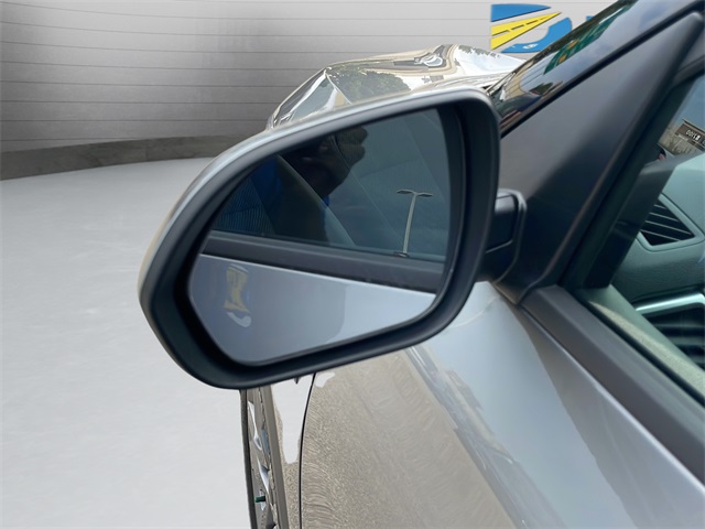 2023 Kia Seltos LX photo 40