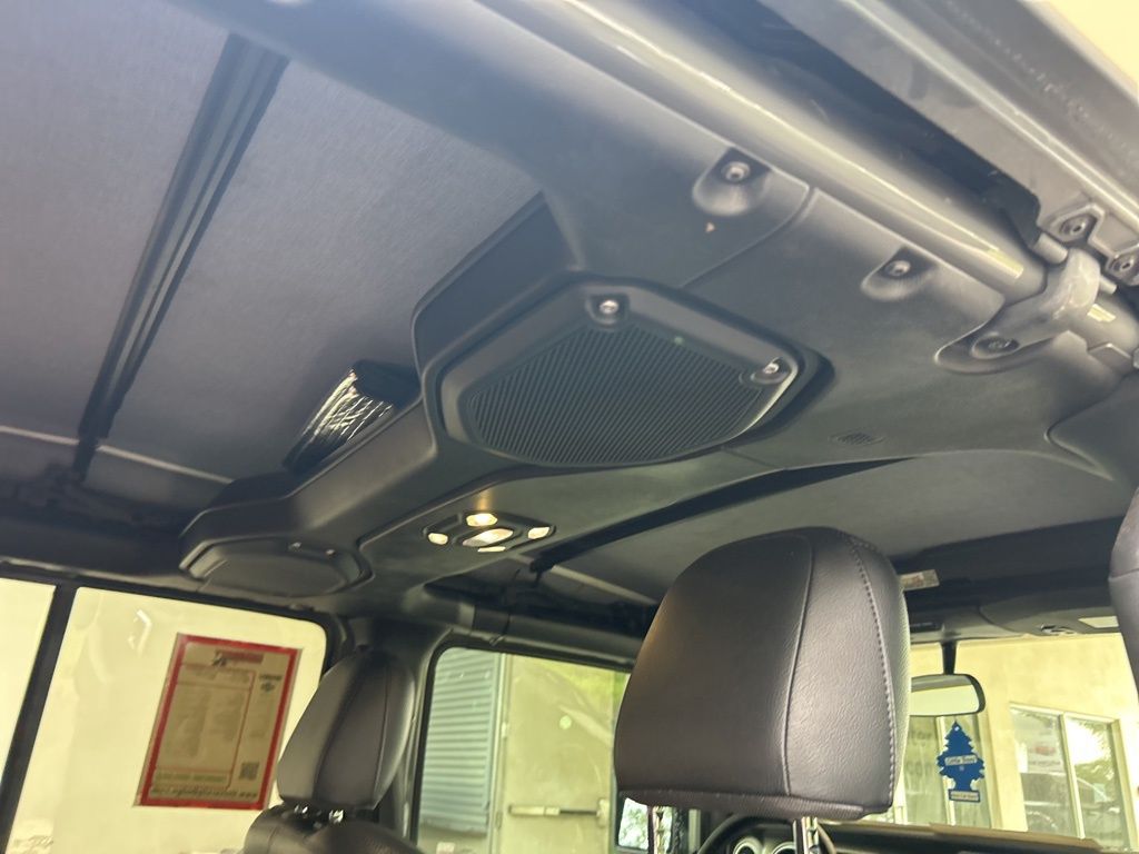 2021 Jeep Wrangler Unlimited Sahara photo 27