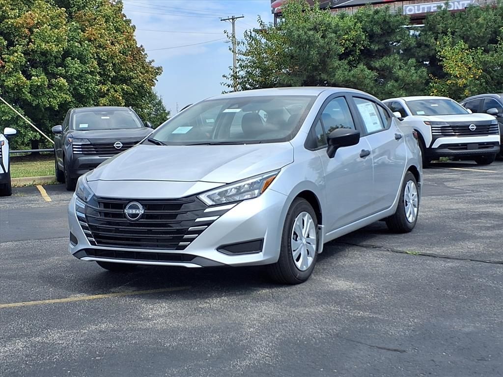 2025 Nissan Versa S photo 2
