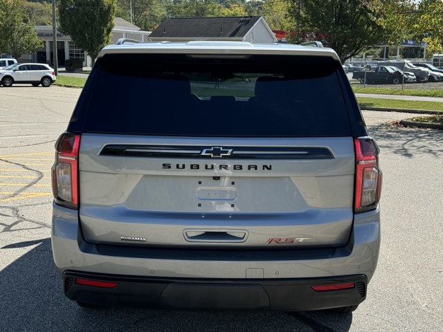 2024 Chevrolet Suburban RST photo 6