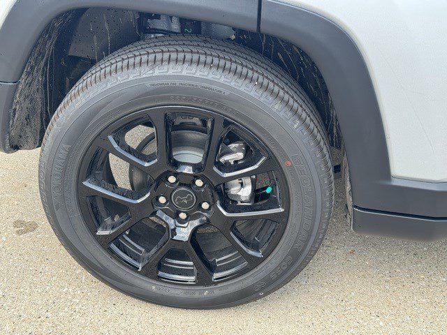 2025 Jeep Compass Latitude photo 30