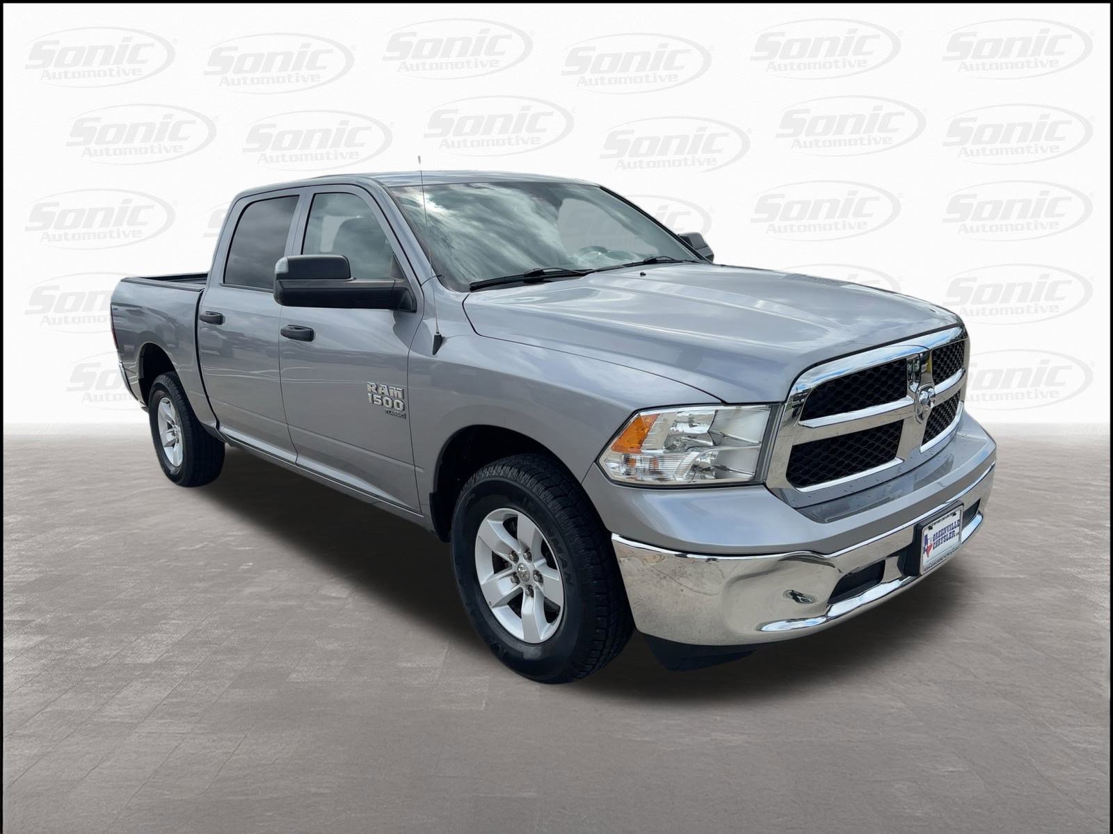 2023 Ram 1500 Classic SLT photo 6