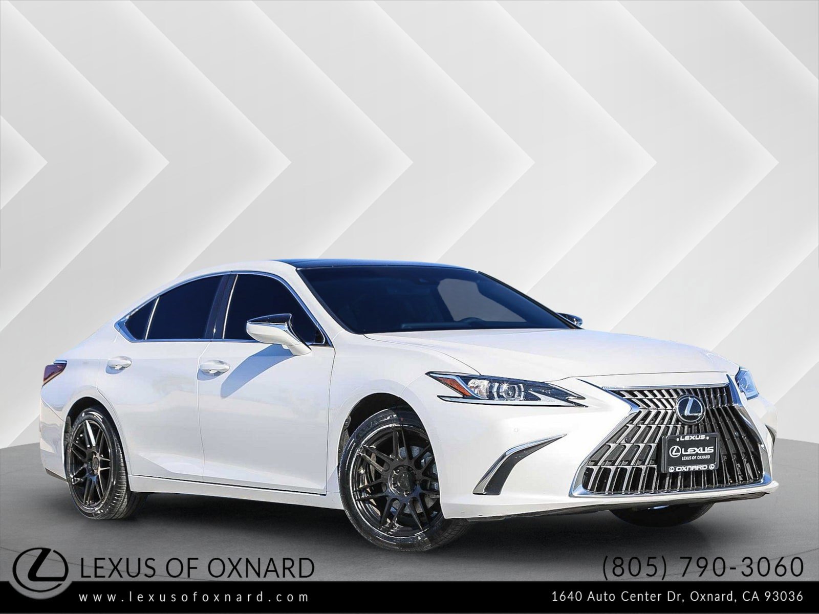 2024 Lexus ES 350's photo