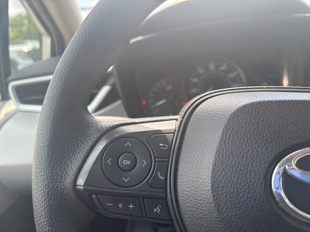 2022 Toyota Corolla L photo 19