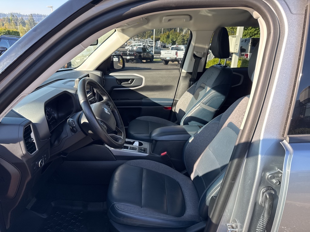 2021 Ford Bronco Sport Outer Banks photo 3