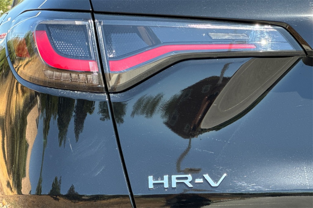 2026 Honda HR-V LX photo 26