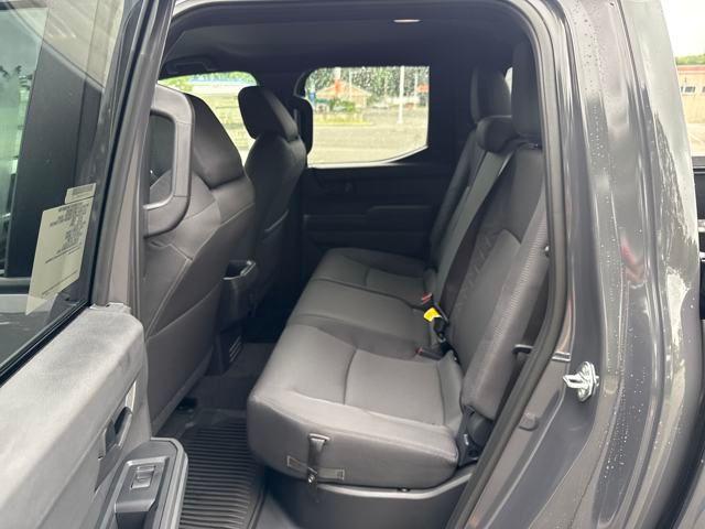 2025 Toyota Tacoma SR5 4x4 Double Cab photo 25
