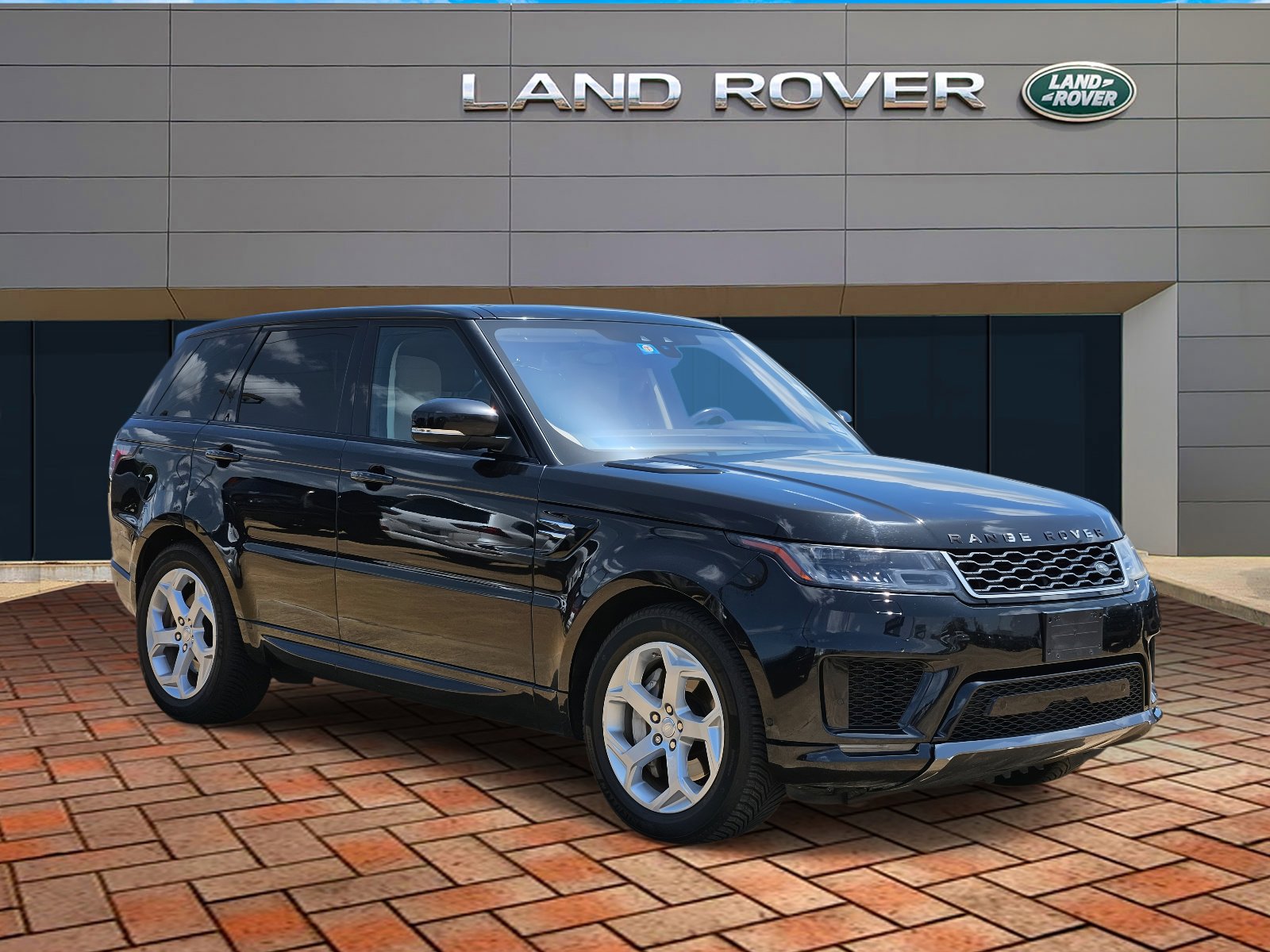 2018 Land Rover Range Rover Sport HSE photo 3