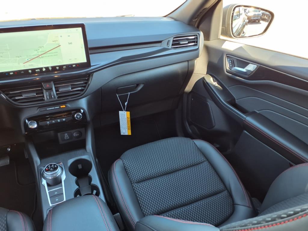 2025 Ford Escape ST-Line photo 25