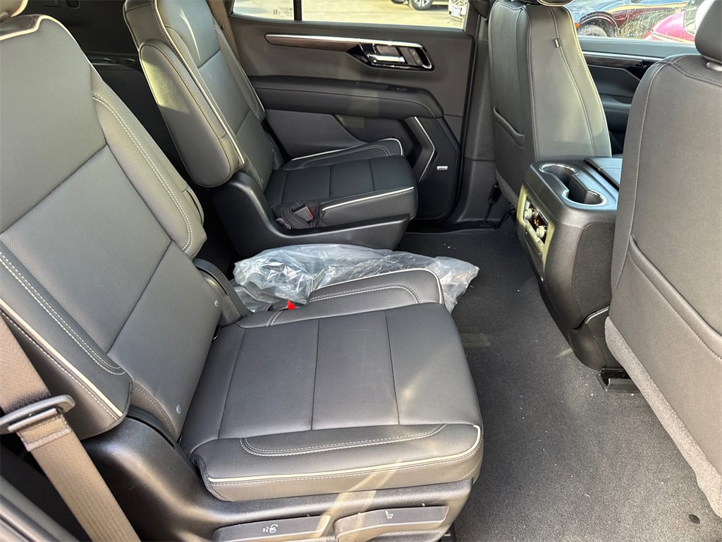 2025 Chevrolet Tahoe Premier photo 9