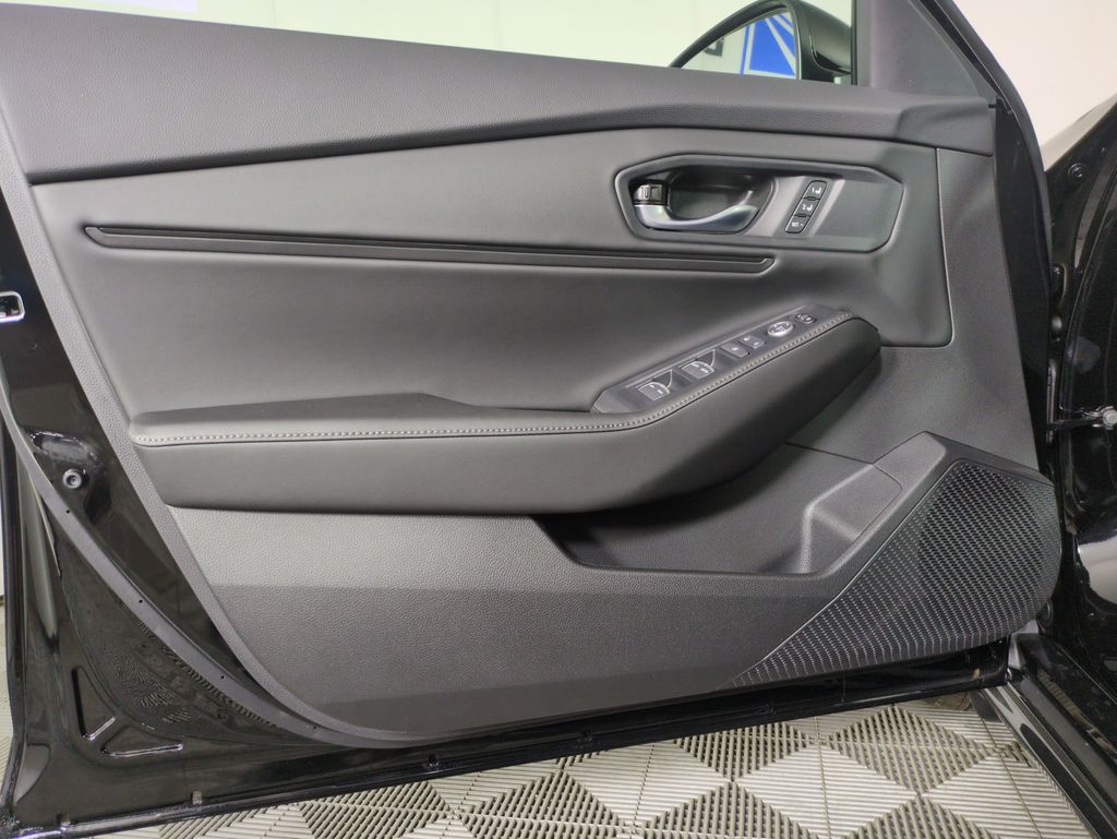 2025 Honda Accord Hybrid Sport-L photo 10