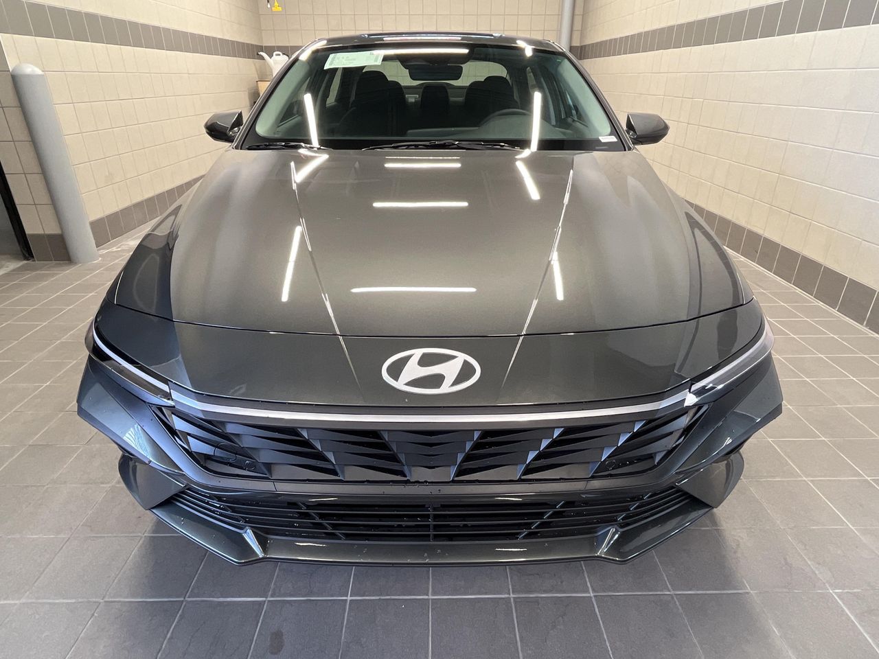 2025 Hyundai Elantra SE photo 8
