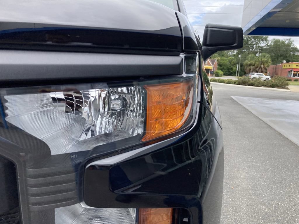 2025 Chevrolet Silverado 1500 Custom photo 10