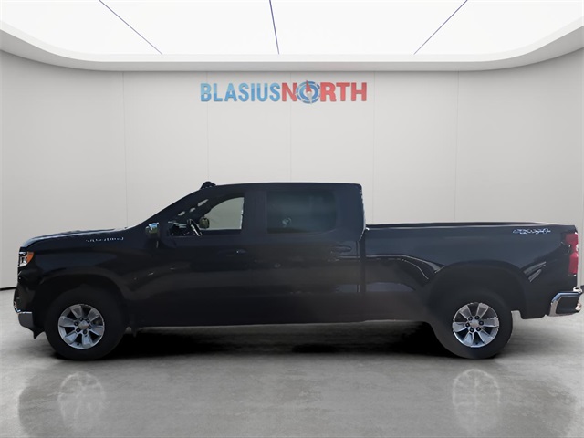 2023 Chevrolet Silverado 1500 LT's photo