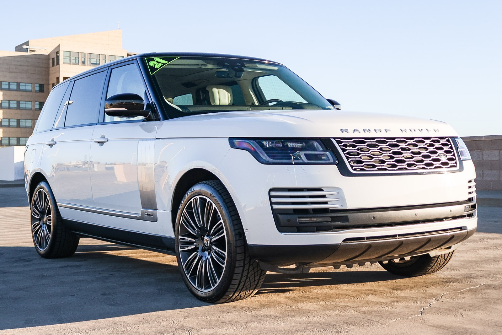 2021 Land Rover Range Rover P525 HSE HSE Westminster Edition photo 3