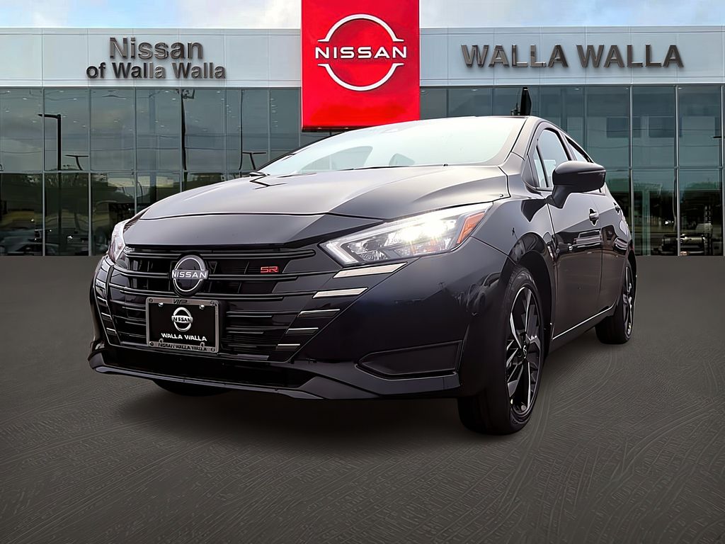 2025 Nissan Versa SR photo 3