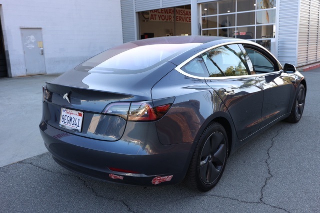 2018 Tesla Model 3 Long Range photo 3