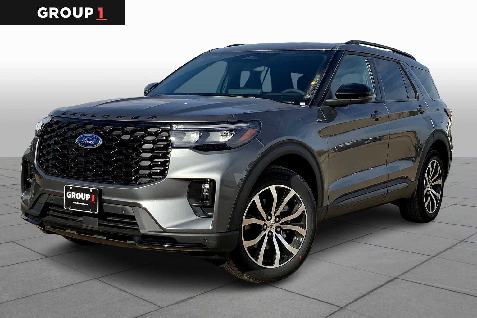 2026 Ford Explorer ST-LINE's photo